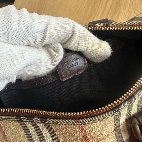 Burberry Boston Bag - Picture 11 of 12